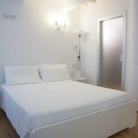 アパート La Casa In Camollia シエーナ