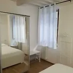 Apartment La Casa In Camollia Siena